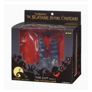 Nightmare before Christmas "The Cut" Graveyard Gate